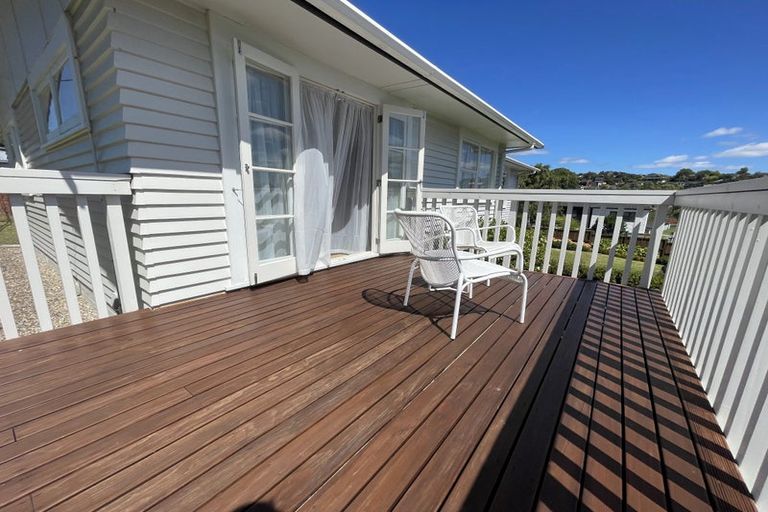 Photo of property in 2 Blenheim Street, Glenfield, Auckland, 0629
