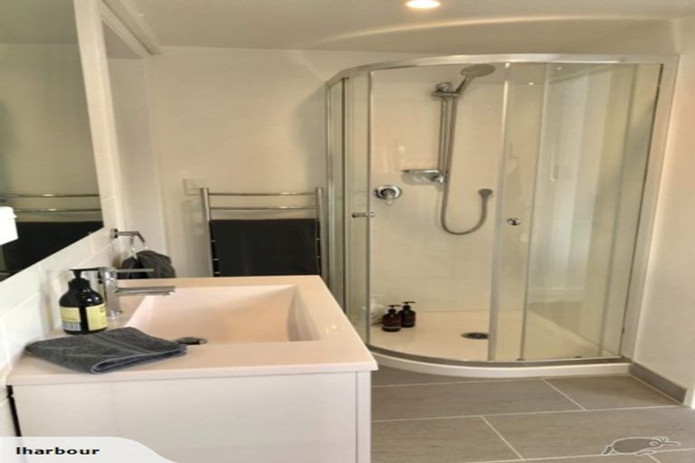 Photo of property in 2/542 Richardson Road, Mount Roskill, Auckland, 1041