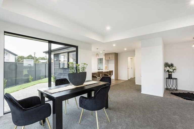 Photo of property in 12 Mellay Mews, Mosgiel, 9024
