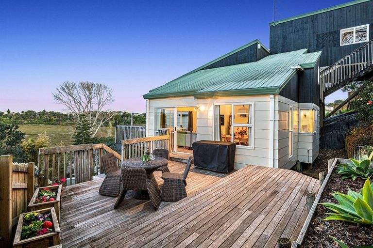 Photo of property in 3/63 College Road, Northcote, Auckland, 0627