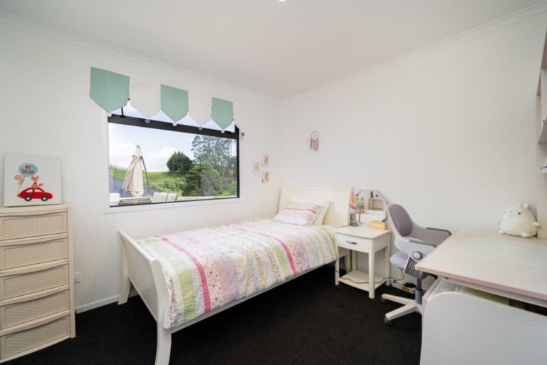 Photo of property in 32 Bob Carter Place, Welcome Bay, Tauranga, 3175