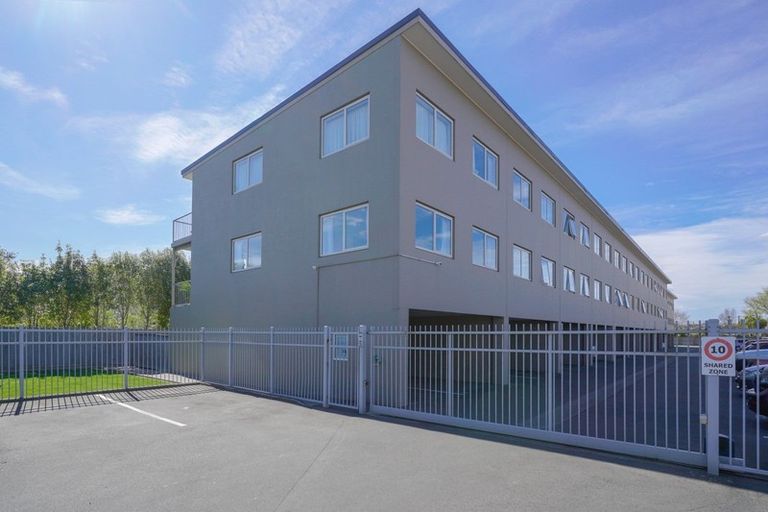 Photo of property in 15/30 Mathesons Road, Phillipstown, Christchurch, 8011