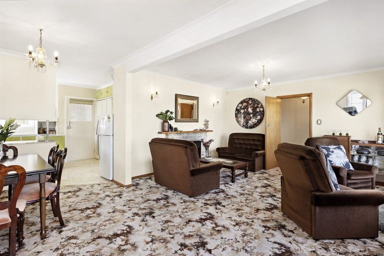 Photo of property in 119 Tauhinu Road, Miramar, Wellington, 6022