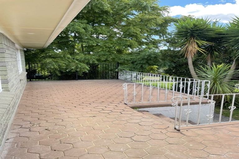 Photo of property in 8 Cardiff Street, Pukekohe, 2120