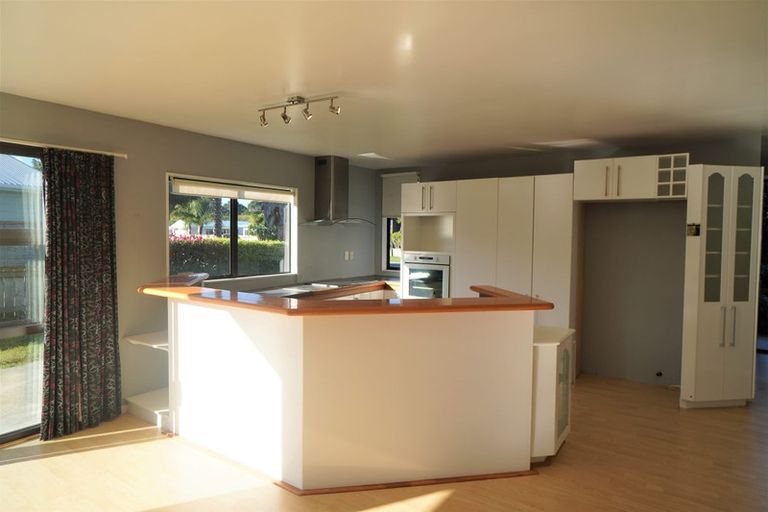 Photo of property in 34 Tamure Place, Ruakaka, 0116