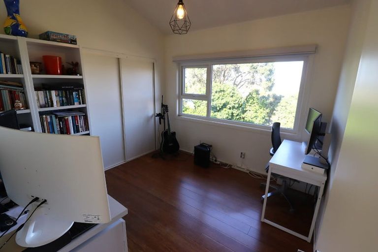 Photo of property in 3 Busbridge Place, Hillcrest, Auckland, 0627