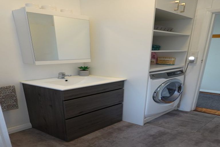 Photo of property in 12b Tyne Street, Island Bay, Wellington, 6023