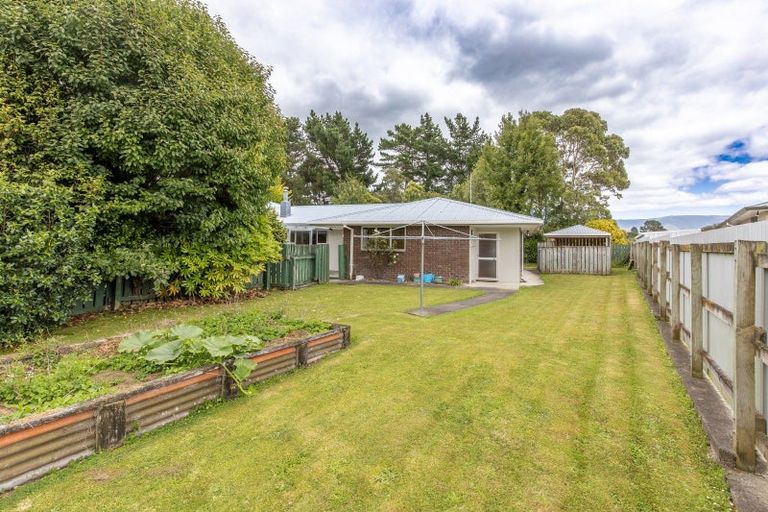 Photo of property in 25 Ranfurly Street, Dannevirke, 4930