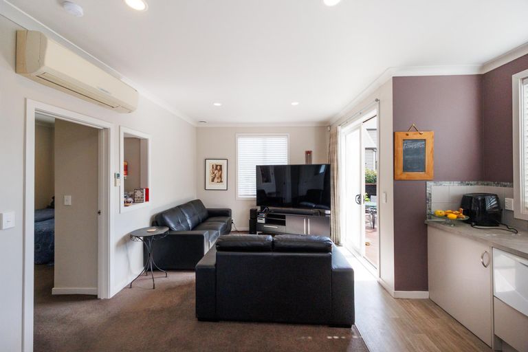 Photo of property in 31 Puriri Terrace, Roslyn, Palmerston North, 4414