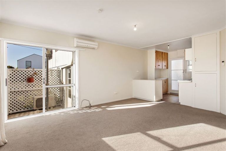 Photo of property in 2/27 Percy Street, Phillipstown, Christchurch, 8011