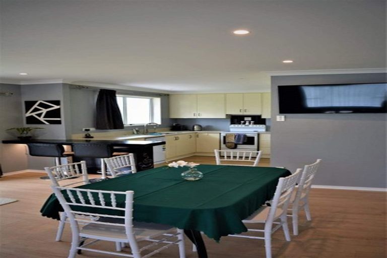 Photo of property in 37 Waterford Drive, Winton, 9720