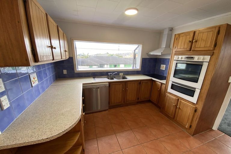 Photo of property in 38d Hetherington Road, Ranui, Auckland, 0612