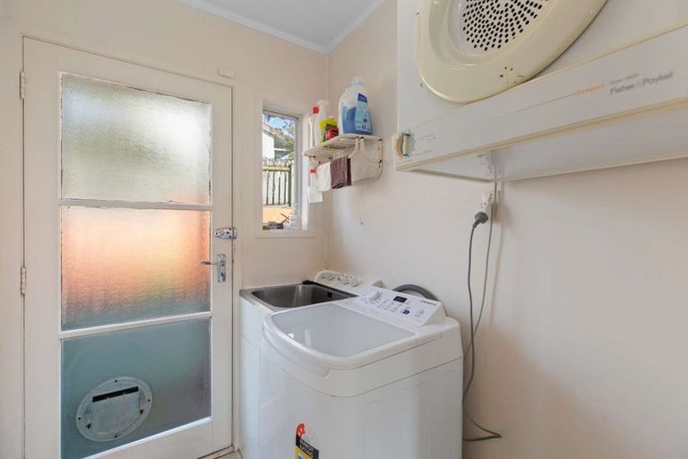 Photo of property in 2/321 Triangle Road, Massey, Auckland, 0614