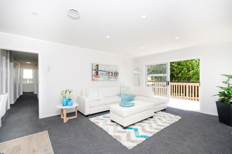Photo of property in 16a Tapu Road, Huapai, Kumeu, 0810