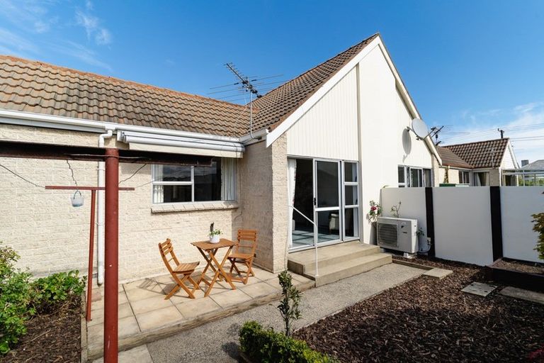 Photo of property in 58i Oxford Street, South Dunedin, Dunedin, 9012