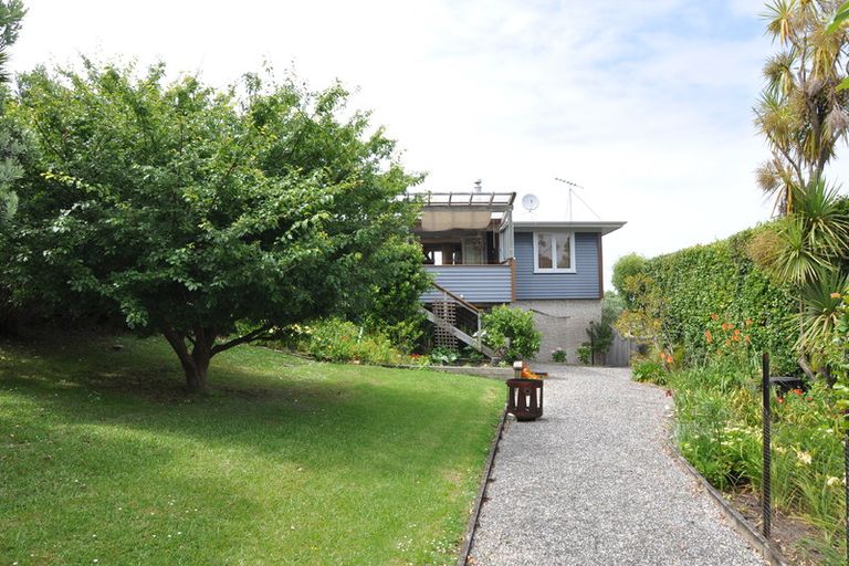 Photo of property in 22 Kendale Drive, Leigh, 0985