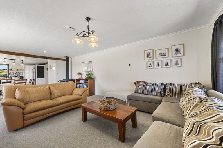 Photo of property in 543 Mataro Road, Onaero, Urenui, 4375