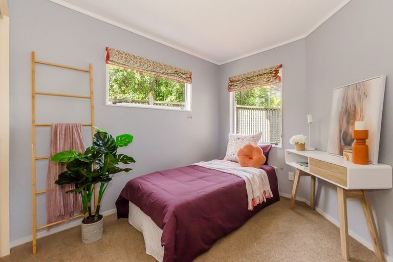 Photo of property in 18 Kohutuhutu Road, Raumati Beach, Paraparaumu, 5032