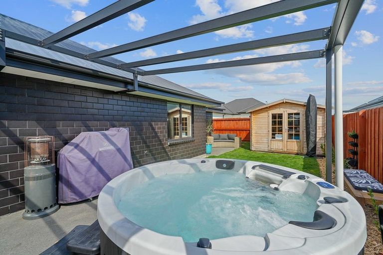 Photo of property in 9 Larissa Road, Halswell, Christchurch, 8025