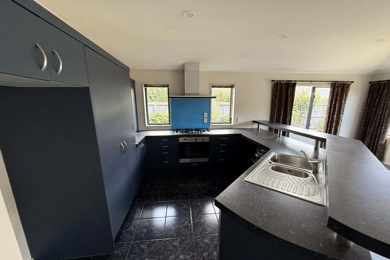 Photo of property in 41 Grimseys Road, Redwood, Christchurch, 8051