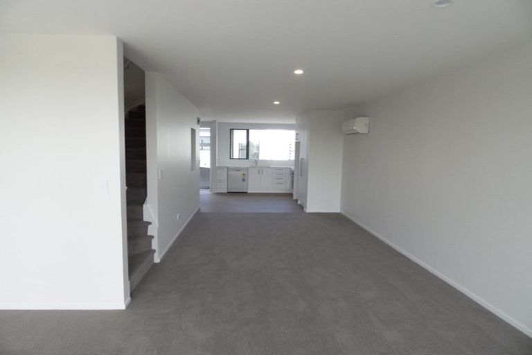 Photo of property in 26 Memorial Park Lane, Hobsonville, Auckland, 0618