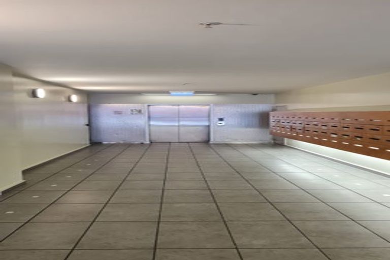 Photo of property in City Lodge, 508/115 Vivian Street, Te Aro, Wellington, 6011