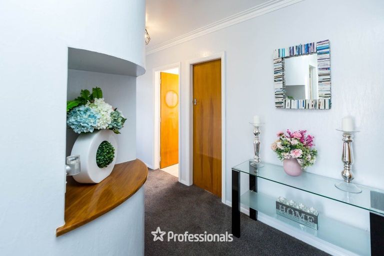 Photo of property in 14 Courtenay Road, Heretaunga, Upper Hutt, 5018