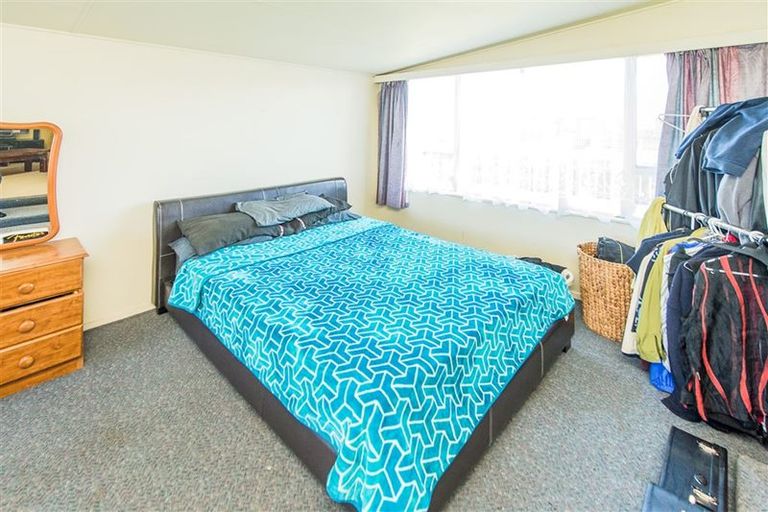 Photo of property in 27 Cross Street, Castlecliff, Whanganui, 4501