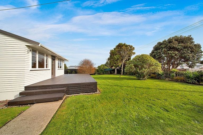 Photo of property in 28 Terou Street, Manaia, 4612