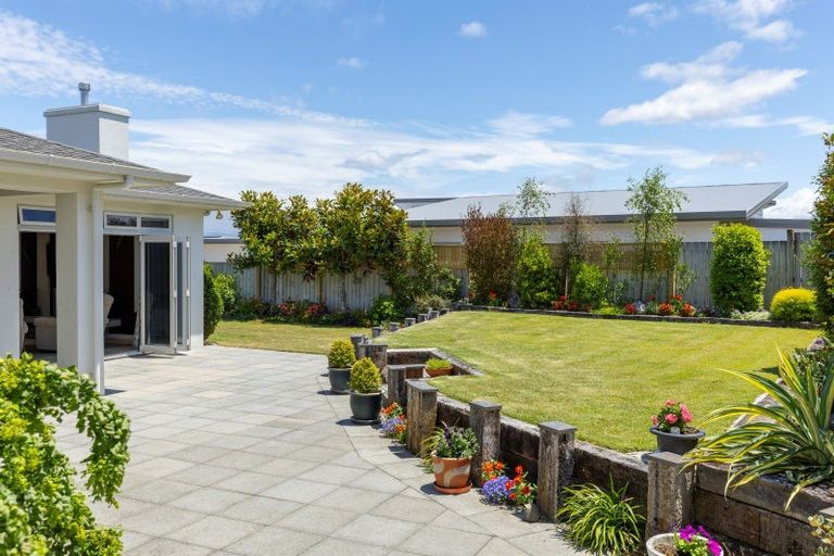 Photo of property in 25 Magnolia Rise, Waipahihi, Taupo, 3330