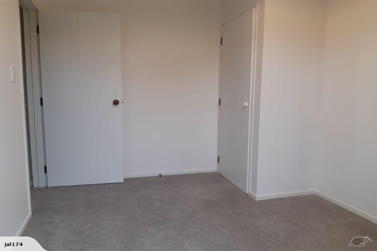 Photo of property in 15 South Road, Kensington, Dunedin, 9011