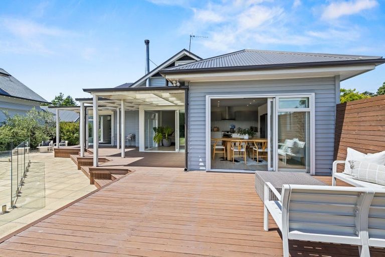 Photo of property in 3 Strowan Road, Strowan, Christchurch, 8052