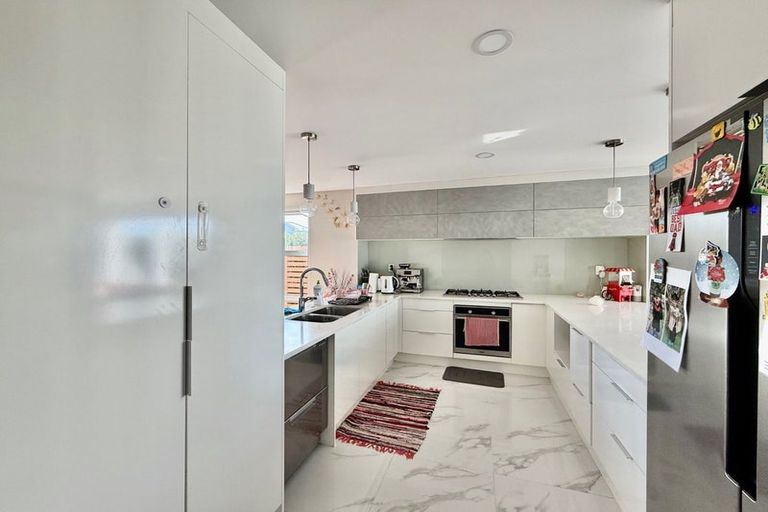 Photo of property in 7 Peat Way, Takanini, 2112