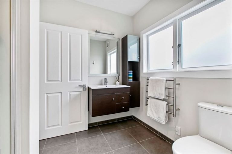 Photo of property in 73 Albert Road, Devonport, Auckland, 0624