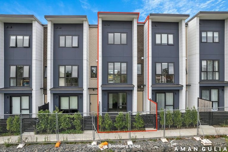 Photo of property in 5 Rakau Road, Hobsonville, Auckland, 0618