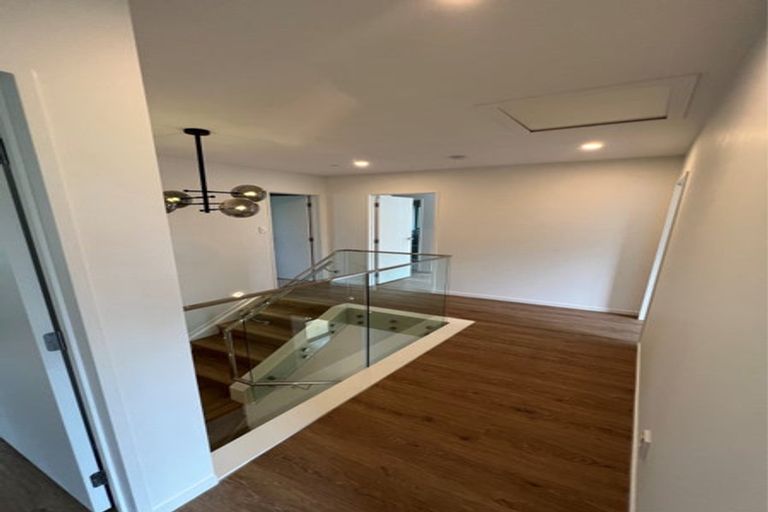 Photo of property in 37d Matipo Road, Mairangi Bay, Auckland, 0630