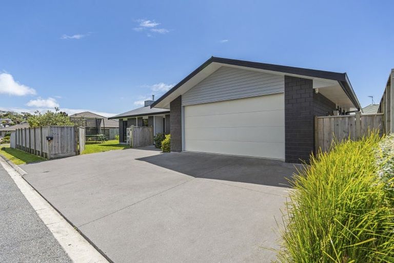 Photo of property in 6 Terli Way, Glen Avon, New Plymouth, 4312