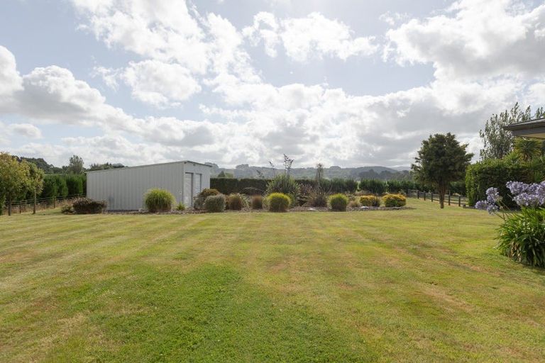 Photo of property in 37 Tawera Road, Mangatainoka, Pahiatua, 4982