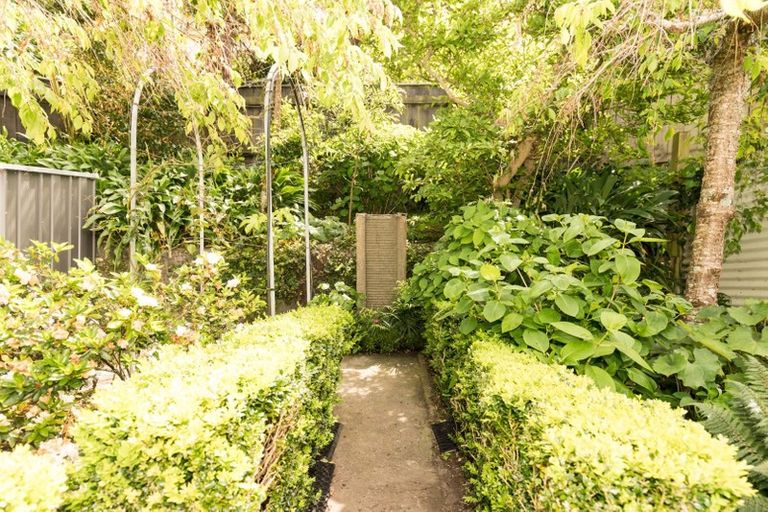 Photo of property in 194 Sydney Street West, Thorndon, Wellington, 6011