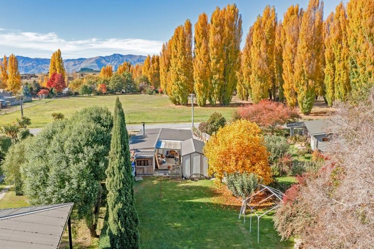 Photo of property in 7 Kinnibeg Street, Albert Town, Wanaka, 9305