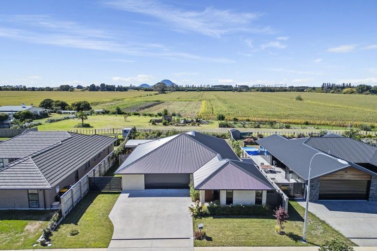 Photo of property in 6 Karearea Drive, Coastlands, Whakatane, 3120