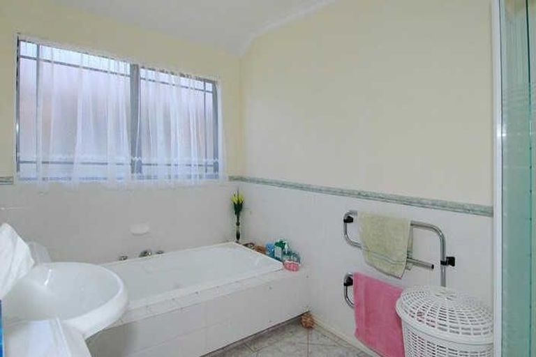 Photo of property in 3 Compass Court, Paraparaumu, 5032