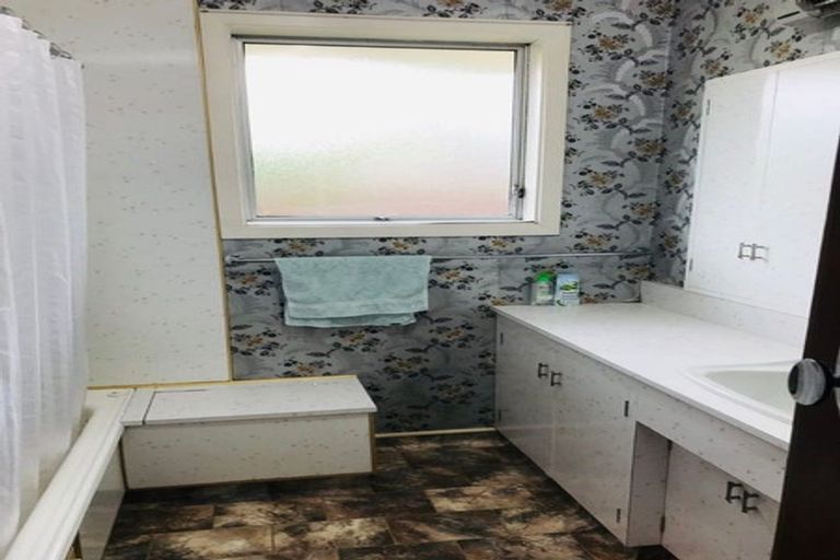 Photo of property in 2/5 Archdall Place, Avonhead, Christchurch, 8042