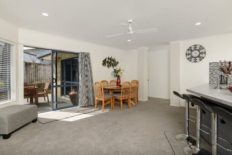 Photo of property in 73 Santa Monica Drive, Papamoa Beach, Papamoa, 3118