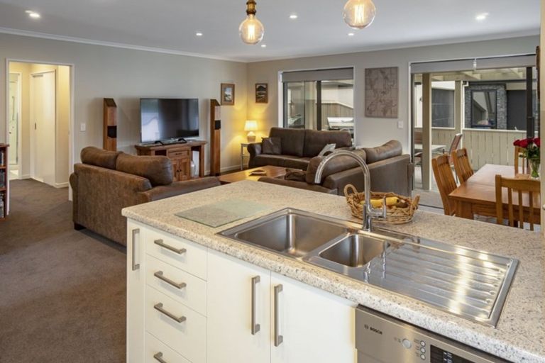 Photo of property in 22 Village Lane, Stoke, Nelson, 7011