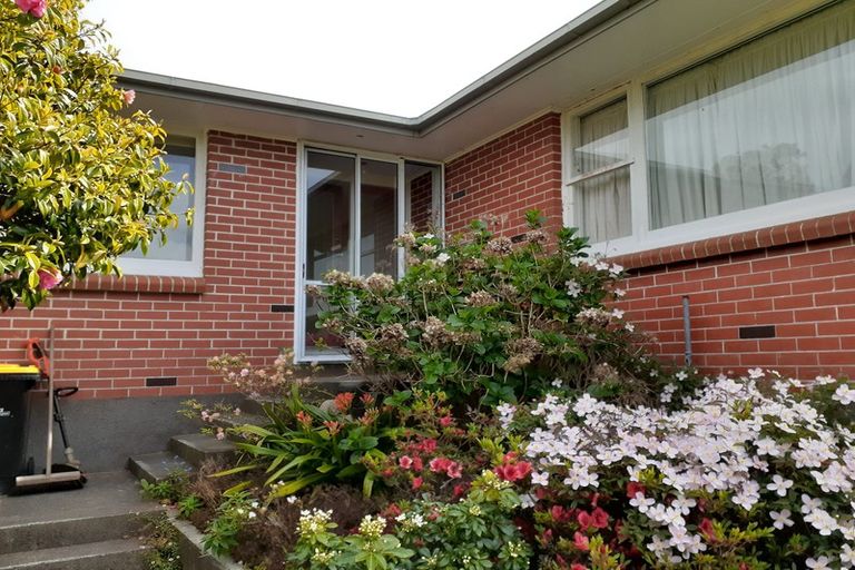 Photo of property in 37 Huntleigh Park Way, Ngaio, Wellington, 6035