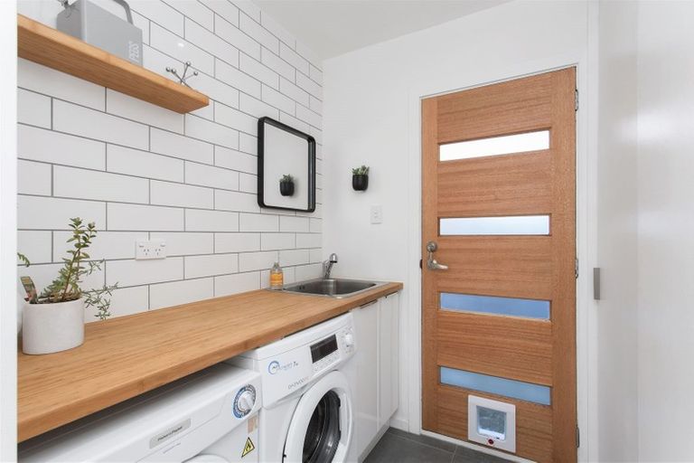 Photo of property in 10a Fovant Street, Russley, Christchurch, 8042