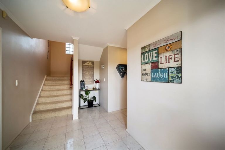 Photo of property in 283 Glover Road, Hawera, 4610