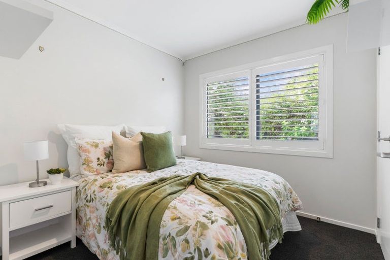 Photo of property in 11 Poplar Grove, Ebdentown, Upper Hutt, 5018