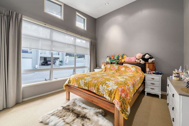 Photo of property in 21e Ruakiwi Road, Hamilton Lake, Hamilton, 3204